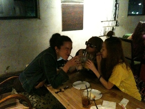 21dara_1274448133_36103_me2photo