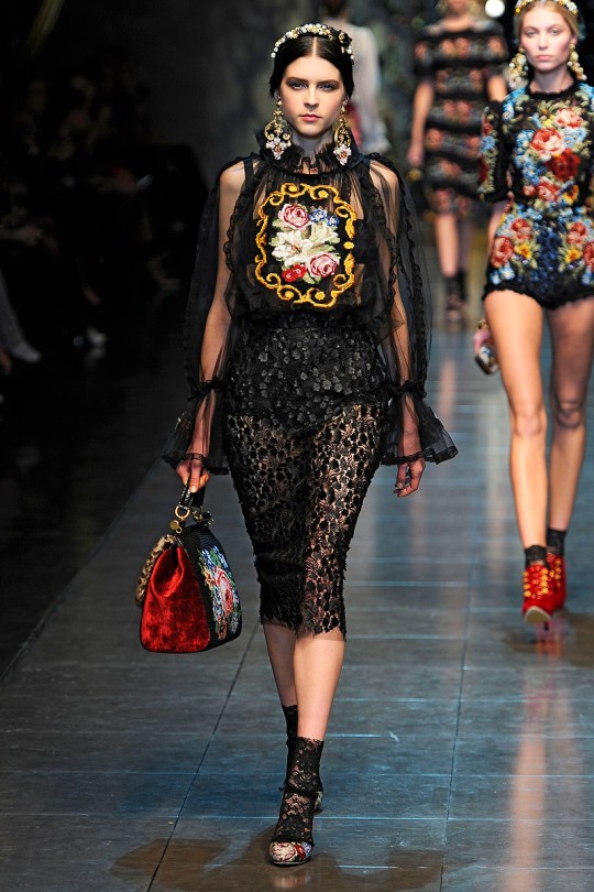 dolce-gabbana-rtw-fw2012-runway-042_125255996982