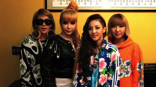 2NE1&JEREMY SCOTT TIMEOUT WITH DANNY FROM LA 00092