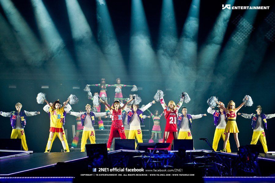Photos: 2NE1 Official Photos For Yokohama Concert |