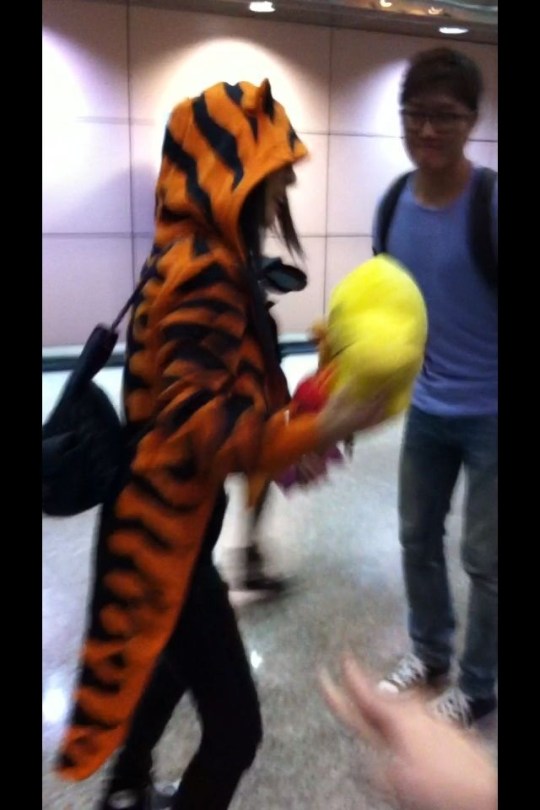 6875514ejw1dyvln2rhgsj