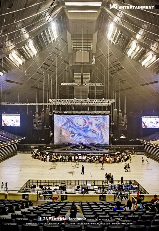 154652_438472392868627_1931061422_n