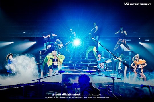 31611_438472469535286_1326690829_n