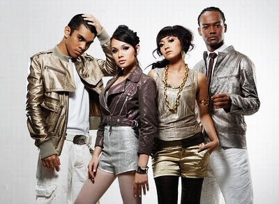 20110718-tangga-utuh1