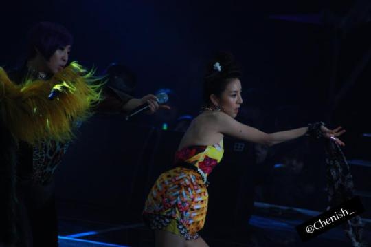 303538_430794283655522_1754456665_n