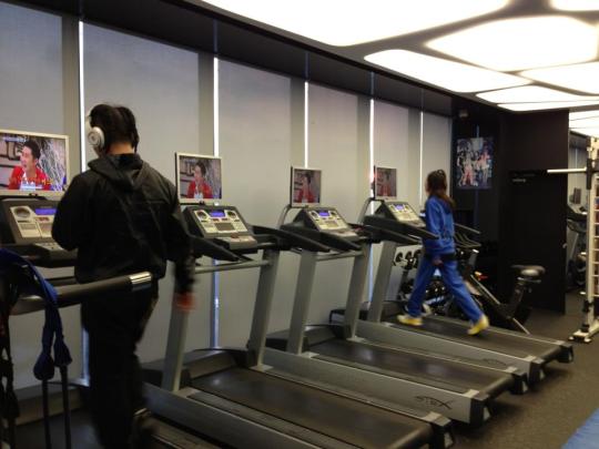 481281_188696941254351_673163592_n