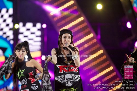 299209_582004581817334_896414136_n