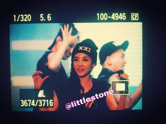 BKyd5dsCYAAQfVX.jpg large