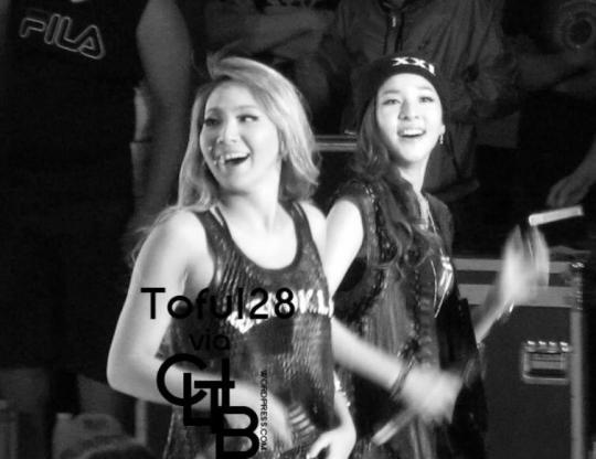 BKzNckuCQAEfSVM.jpg large