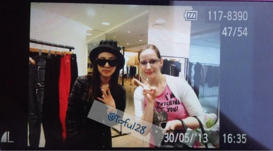 BLf9BRqCMAMDpEO.jpg large