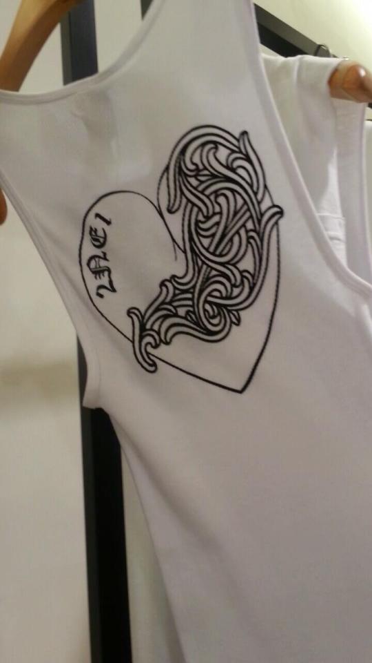 BLZ7SD9CIAE_ZD0.jpg large