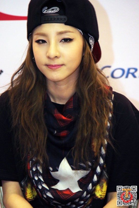 2NE1-IMG_5846m
