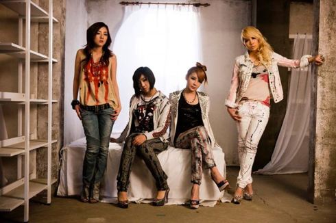 5993_562650943787557_2040714704_n