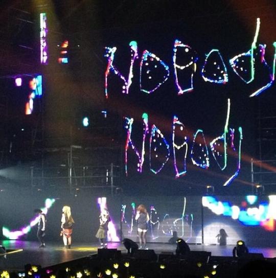 BN7215mCMAA_OFa.jpg large