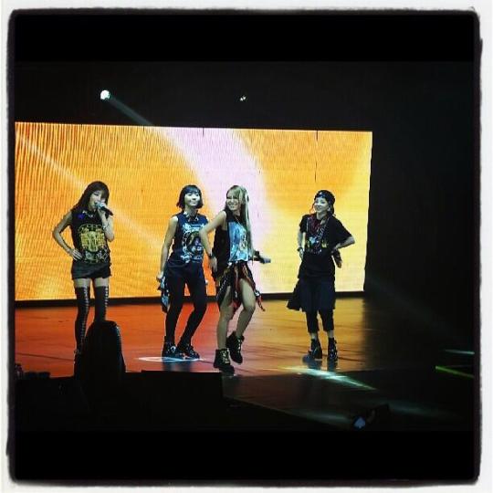 BN723ZiCQAIbf2b.jpg large