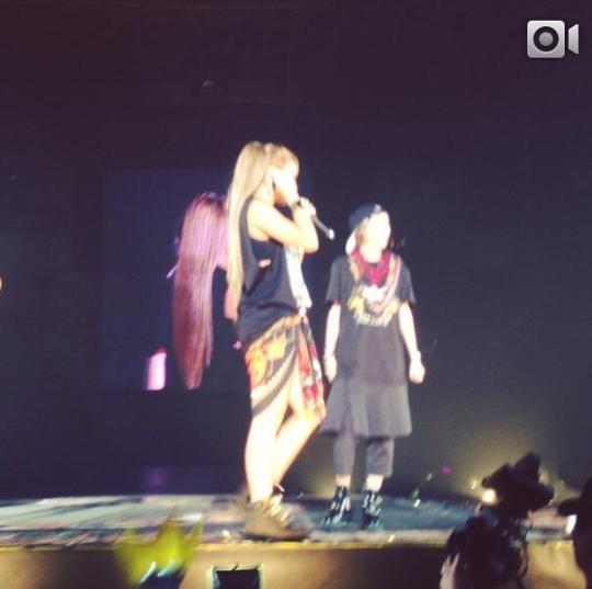 BN7of7lCAAAVZFe.jpg large