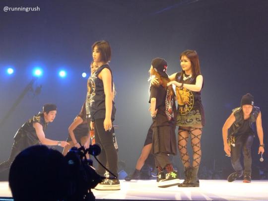 BNct_E0CQAArAcf.jpg large