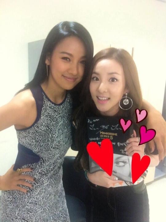 BNkHuWsCAAAQ15v.jpg large