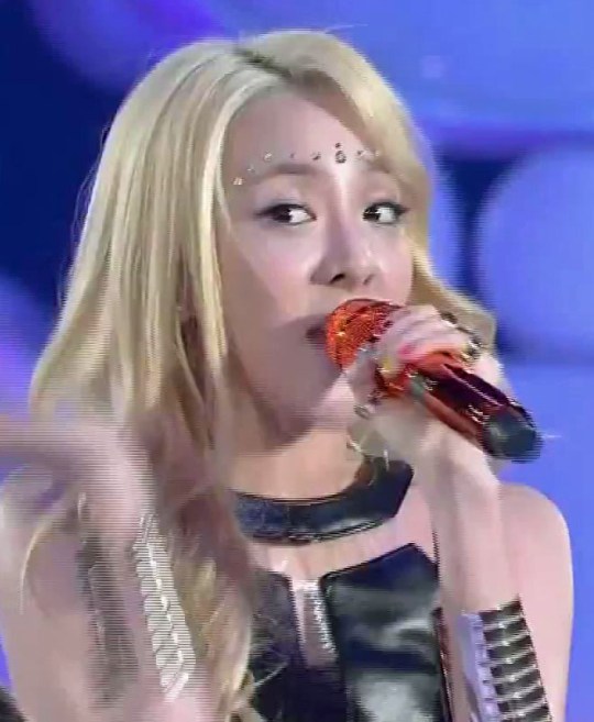 2NE1_0718_M.net 20's Choice_나쁜기집애 FALLING IN LOVE 10702