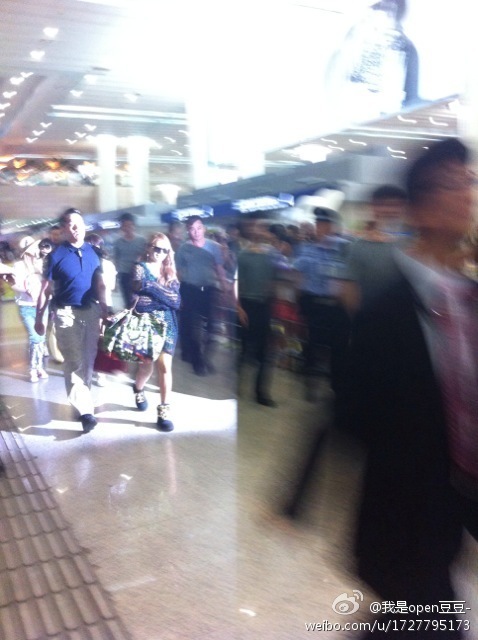 66fc0fe5jw1e6jthw1j5dj20da0hsgnd