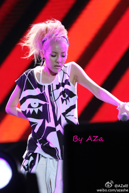 685d8741jw1e6m9ai7egsj20xc1e0wxk