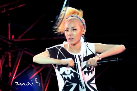 69432bf4jw1e6lfz90jj0j20xc0m7439