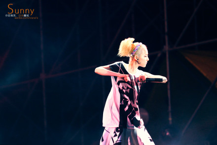 7eab01fdjw1e6pr91v7pbj20rs0ikjx0