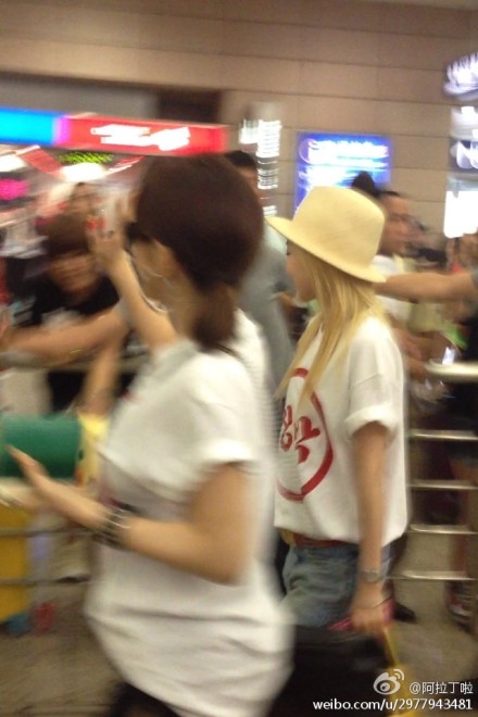 b17fcfb9jw1e6juguj2g4j20hs0qodj7