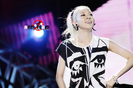 b24230d5jw1e6owyh3ohvj215o0rs7hl