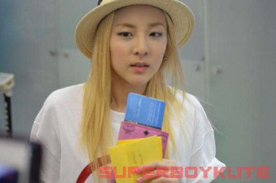 BO77PjYCEAEd93U.jpg large