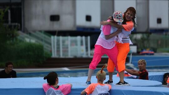 BQD-xQ1CAAIsrHD.jpg large