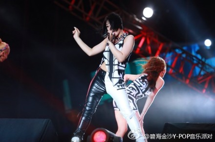 c49e4045jw1e6kdvxrf5jj20hs0buabf