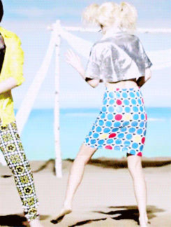 tumblr_mpkt2uxEfQ1r8d91lo1_250