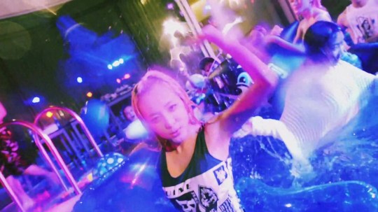 2NE1 - DO YOU LOVE ME M_V 1309