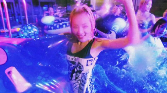 2NE1 - DO YOU LOVE ME M_V 1331