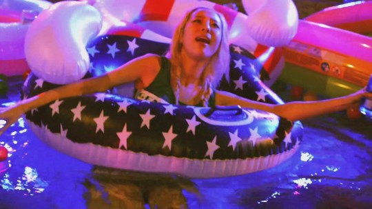 2NE1 - DO YOU LOVE ME M_V 1660