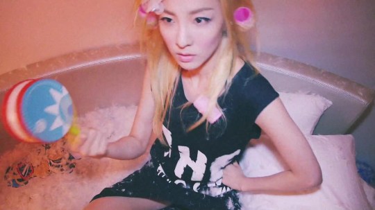 2NE1 - DO YOU LOVE ME M_V 2882