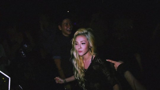 2NE1 - DO YOU LOVE ME M_V 5050