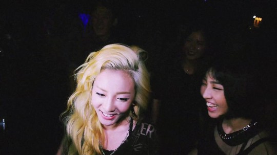 2NE1 - DO YOU LOVE ME M_V 5075