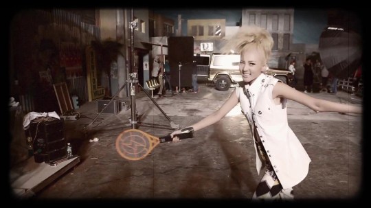 2NE1 - FALLING IN LOVE M_V Making Film 5648