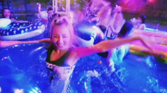 2NE1_-_DO_YOU_LOVE_ME_M_V_mp4_000056097