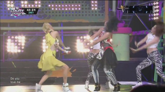 2NE1_0808_M Countdown_COMEBACK_DO YOU LOVE ME 3175