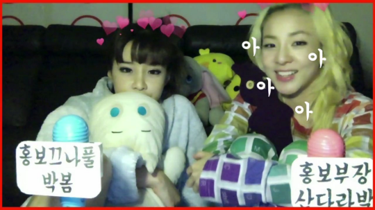 BRh9jjdCEAAkEka.png large