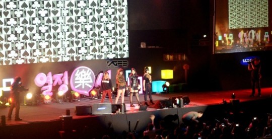 7461a995gw1e8y0mgv2ndj20rs0e9teo