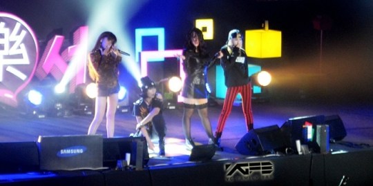 7461a995gw1e8y0xz40zwj20m80b6q6e