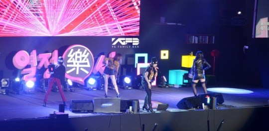 7461a995gw1e8y0y2hkcnj20rs0dltel