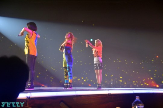 7f5e3f4ejw1e89s089e8gj218g0tmaht