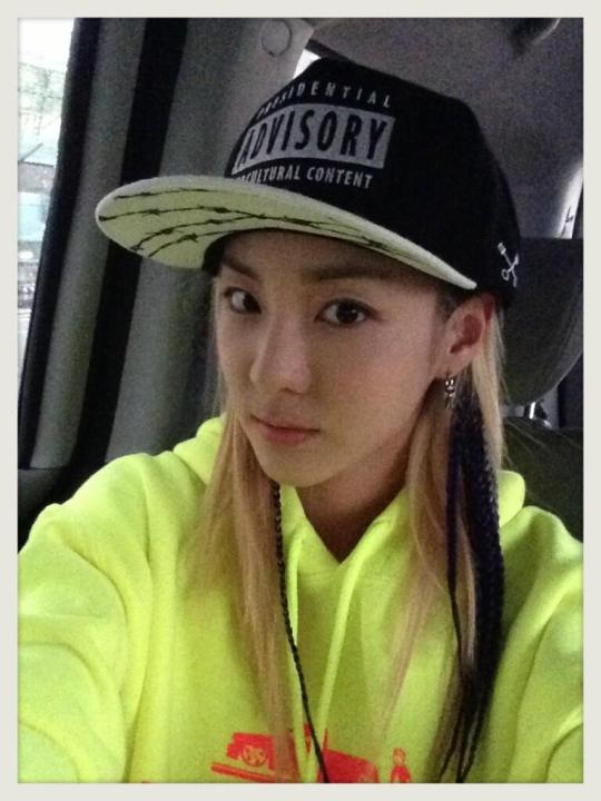 BUliukHCIAA0yZX.jpg large