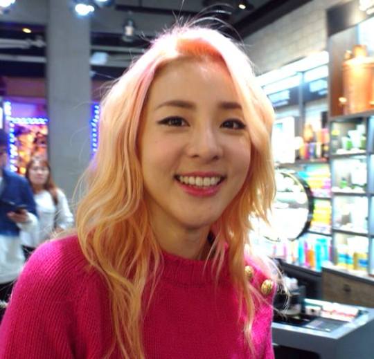 1011790_341035322709599_588547884_n