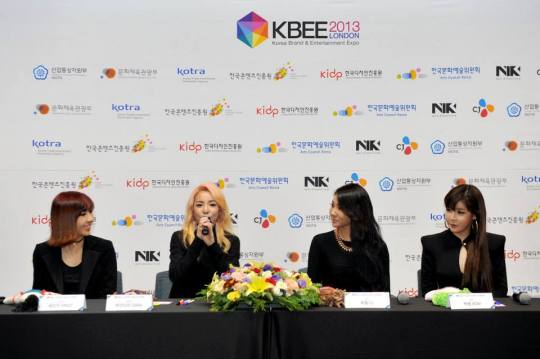 1375632_209460725901388_226209325_n